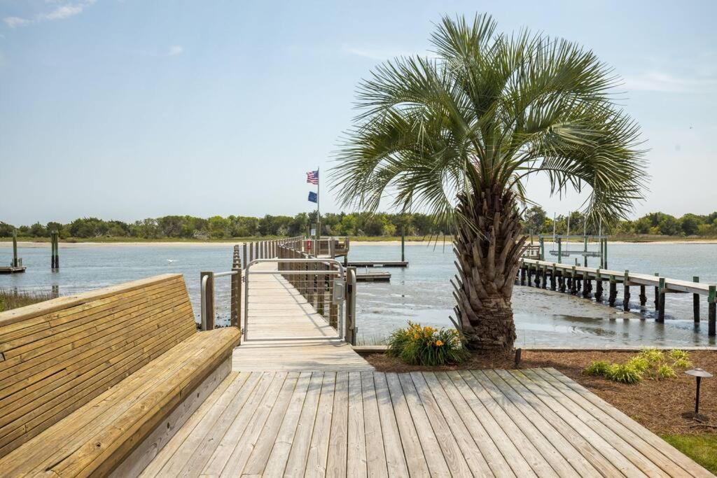 Beau Coast Getaway Villa Beaufort Exterior photo